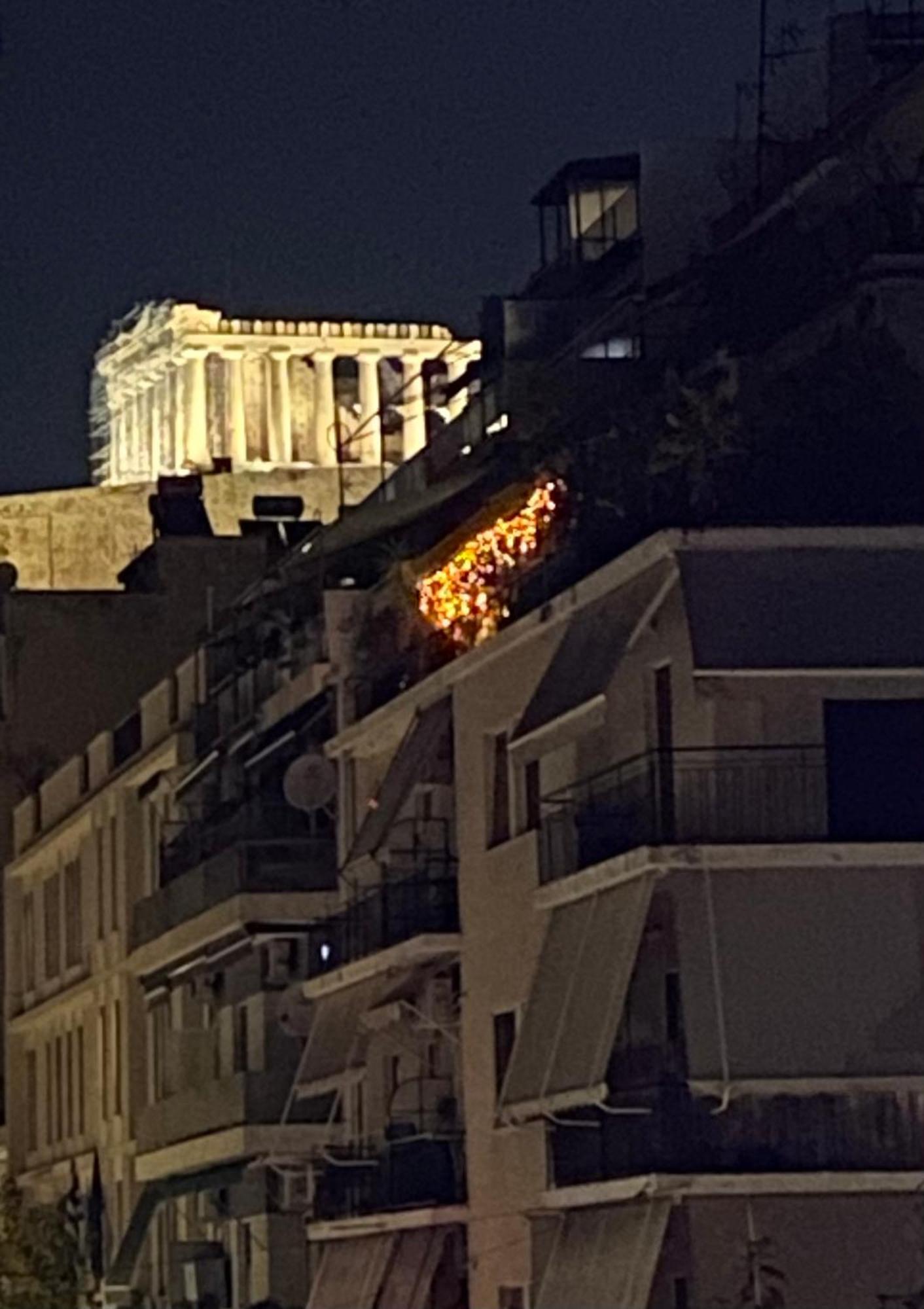 Acropolis Luxury Apartments Parthenon View เอเธนส์ ภายนอก รูปภาพ